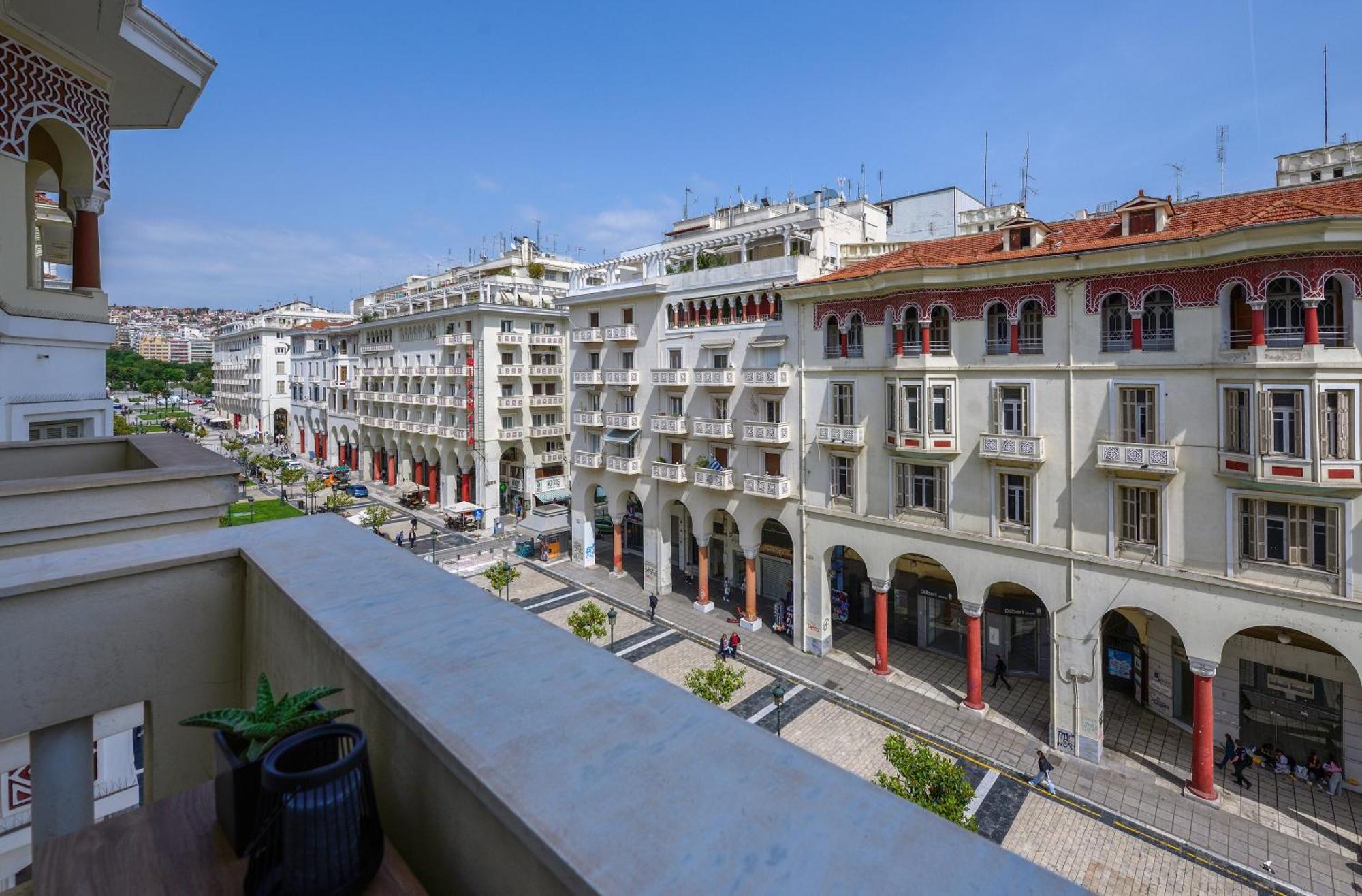 Aristotelian Virtues - Sophia Thessaloniki Exterior photo